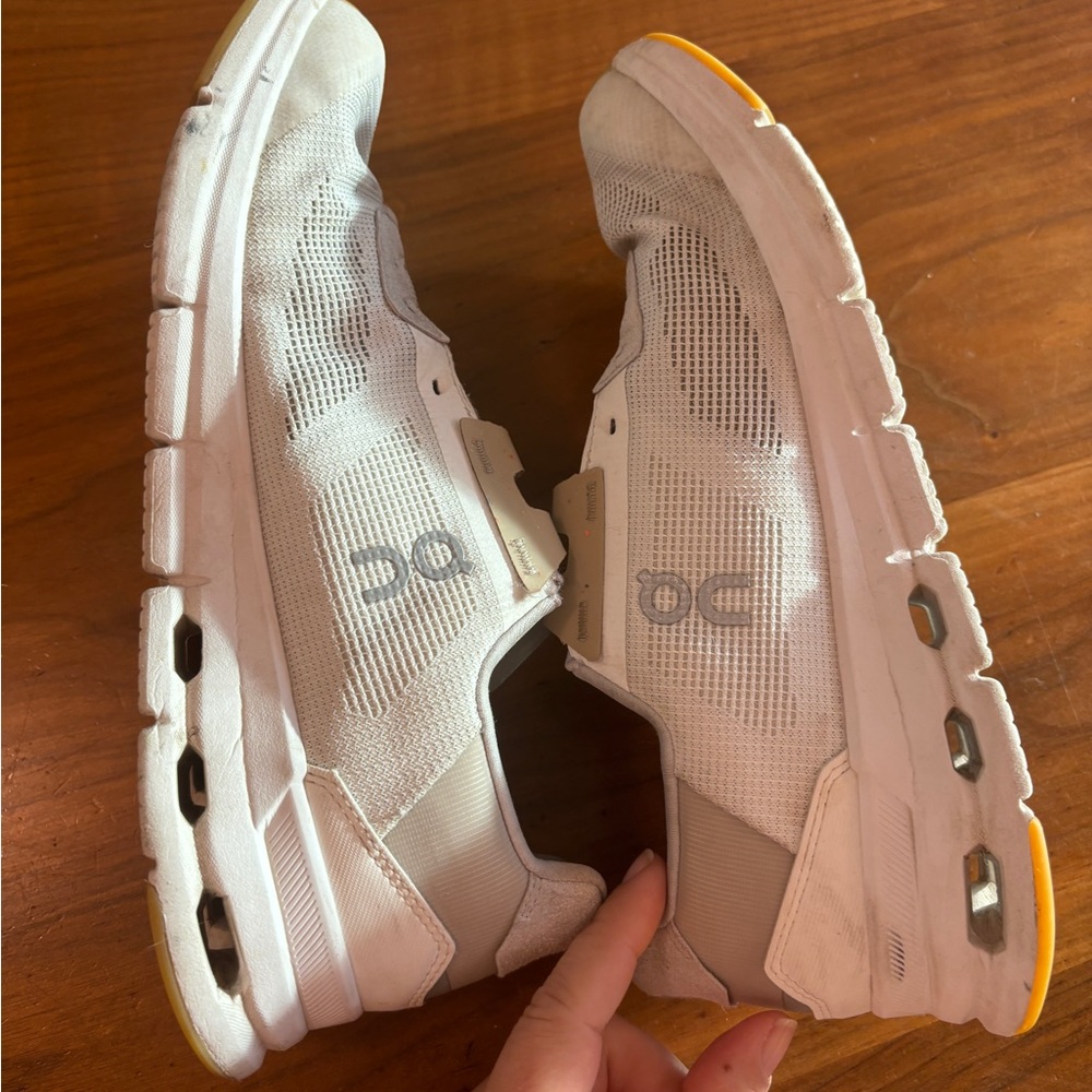 On cloud sneakers, gently used. All white clouddrift